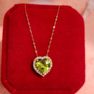 0.11ct Natural Diamonds Peridot Heart Necklace