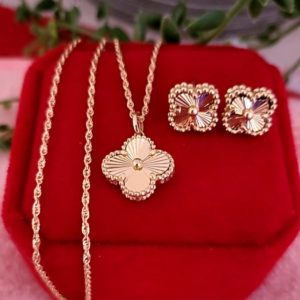 VCA Inspired Full Gold Clover Set